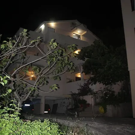 בודווה Mia Casa Apartmens מראה חיצוני תמונה